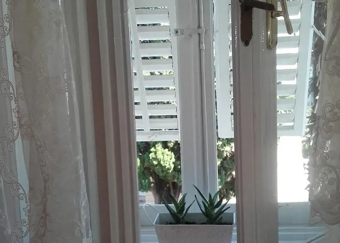 Sunshine Mary شقة