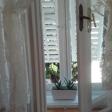 Sunshine Mary Apartman